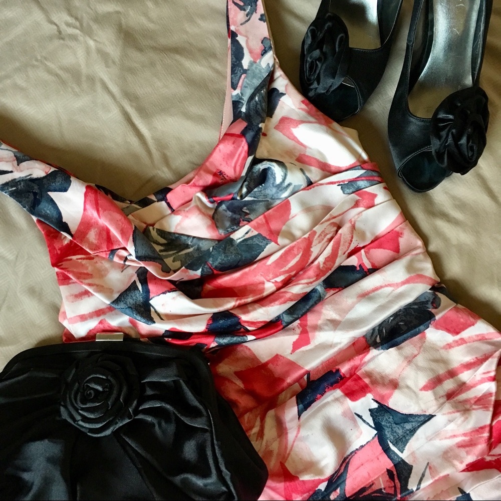 EXPRESS Pink Floral Ruched Sheath Dress Sz 0